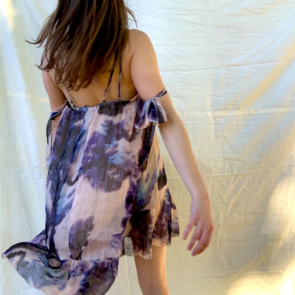 Wide flowing dress